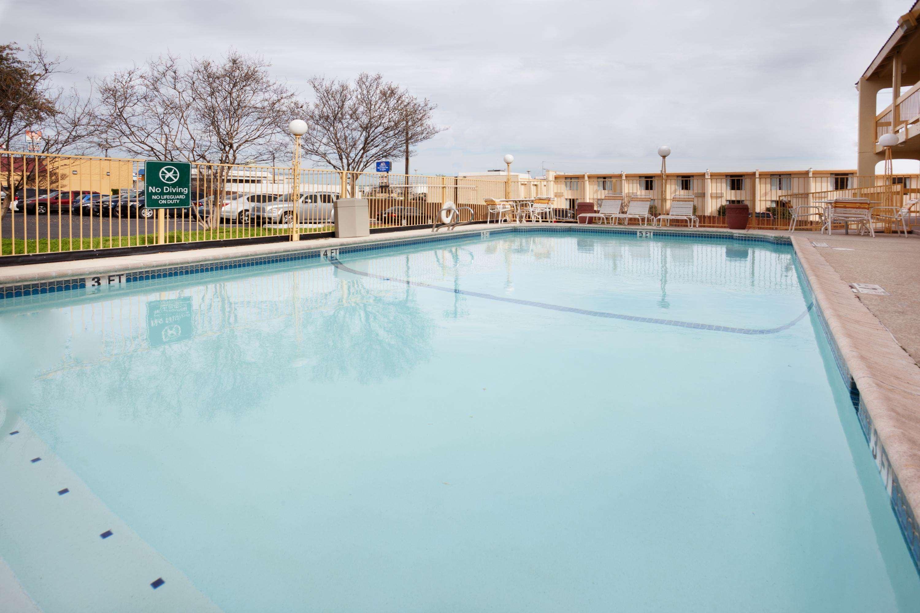 La Quinta By Wyndham - Hood 3*