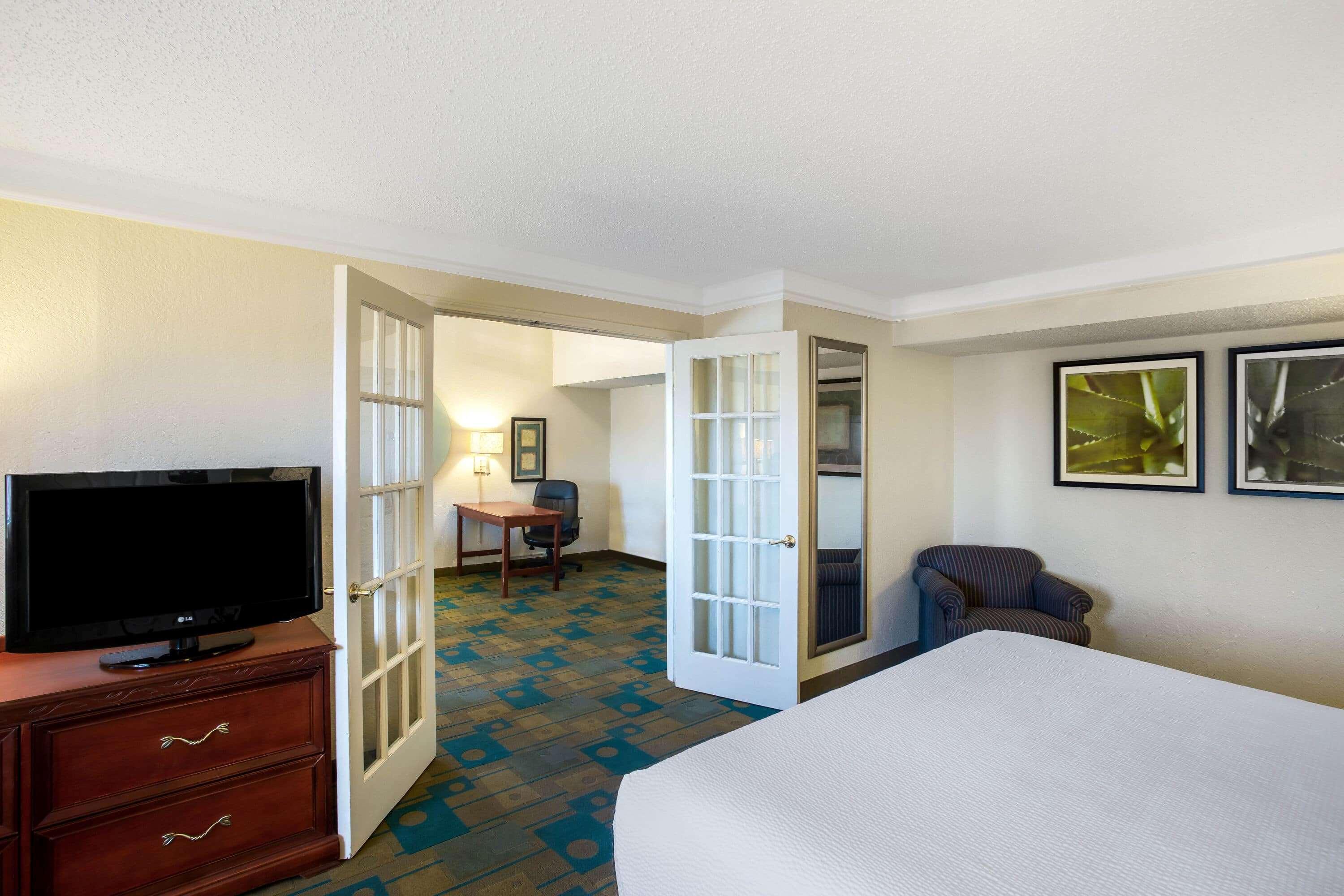La Quinta By Wyndham - Hood